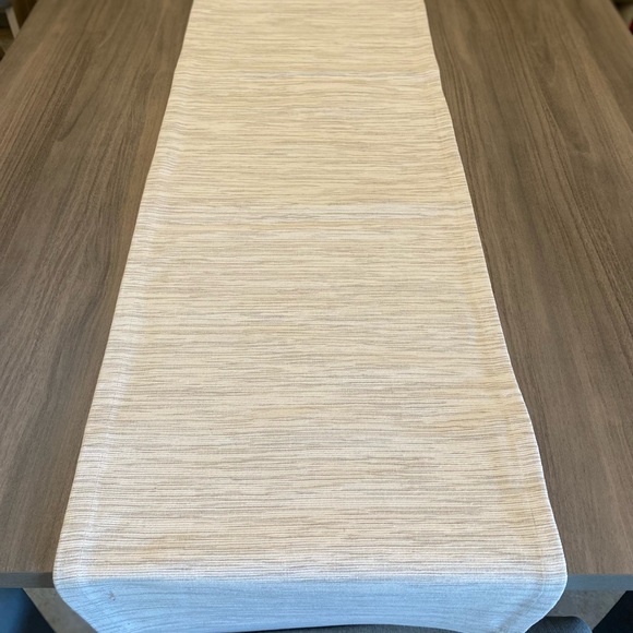 Crate & Barrel Aspen Cotton Dining Table Runner 90 x 14 - Picture 2 of 4